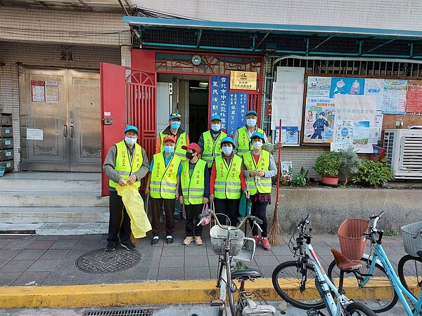 林興里固定一年舉辦兩次的清潔日。圖／林興里里長吳寶燕提供