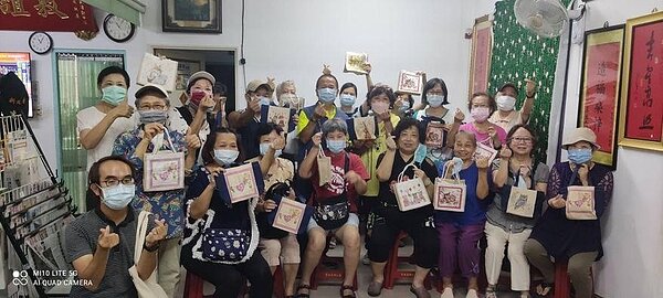 崇南里健康講座。圖／取自「鄭茂盛」臉書