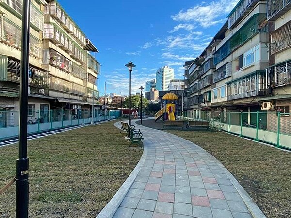 九如里海山綠地公園在去年二月完工啟用。圖／取自李建重里長臉書專頁

