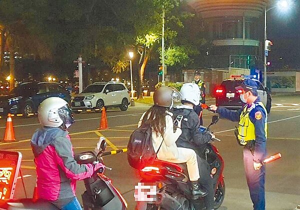 高雄市首創檢舉酒駕拿獎金,民眾提供酒駕線索,經警方查獲移送或舉發案件,就能夠申請獎勵金。圖/翻攝照片