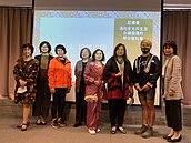 薪資低、職場不友善　勵馨調查：5成外籍生不願留台