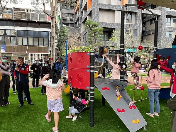 臺北市士林區舊佳里線形公園。圖／取自「舊佳里松愛你」臉書
