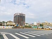 高雄車站新路通車　撞況多惹民怨