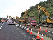 蘇貞昌要求再早幾小時！中山高汐止主線原訂明早6點搶通　提前到5點通車