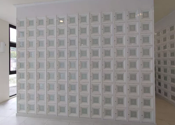 殯葬處長黃秀川表示,為滿足家屬治喪需求,樹林生命紀念館11月8日將啟用3069骨灰櫃位及1616牌位櫃。圖/新北民政局提供