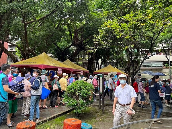 龍雲里重陽暨中秋活動，活動順利結束。（圖擷取自大安樂生活Ｘ有你有我）