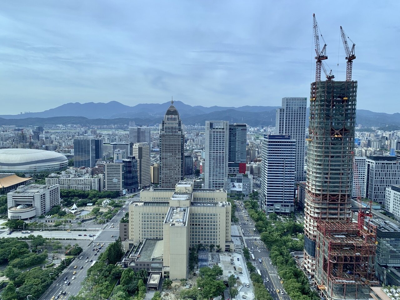 台灣第3季商辦租賃市場表現,居亞太地區優等生地位。記者朱曼寧/攝影