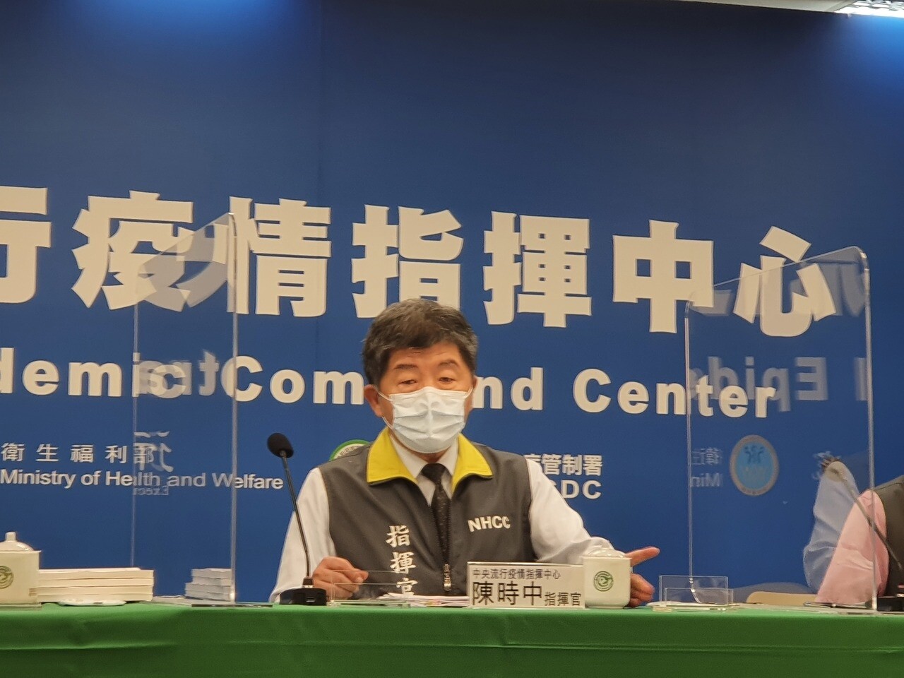 疫情何時可脫離高原期?指揮官陳時中表示,「十天內情況應該就會很清楚」。報系資料照