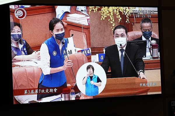 議員洪佳君質詢，目前中華奧會是大樓形式，展覽空間有限，若有博物館展出體育相關文物，運動將不僅是教育意義，也能結合產業帶動商引資。記者劉懿萱／攝影