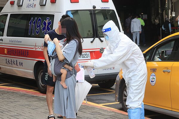 一線護理師表示,各界關注兒童確診議題很好,但時常會過度慮病,帶來急診反而增加感染風險。示意圖,圖中人物與新聞無關。聯合報資料照片