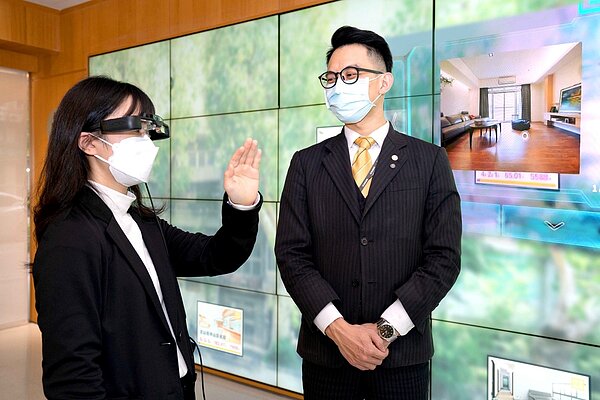 房產科技(PropTech)議題火熱,永慶開出百個科技職缺強力爭才,擘劃「房產科技4.0」。圖/永慶房屋提供