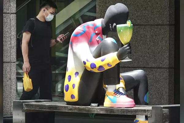 食藥署7日公告修正現場調製飲料標示規定,2023年1月1日起,連鎖手搖飲店、便利超商、速食業三大類業者,所有現場調製的飲料,若含有咖啡因、含糖量皆需標示。示意圖。記者曾學仁/攝影