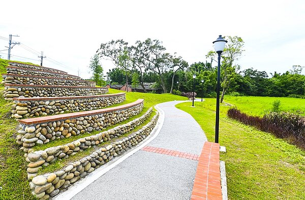 大溪落羽松公園於日前完工啟用。圖/桃園市政府提供