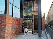 跨堤超方便！新北「河濱水岸友善電梯」數量全國第一