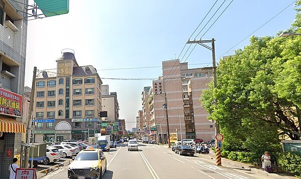 今(2022)年第一季桃園區「成屋」平均單價最低在中平地區的22萬元/坪,且中平地區在中古大樓、公寓都包辦桃園區平均最低價,區域生活機能卻不錯。圖/google map