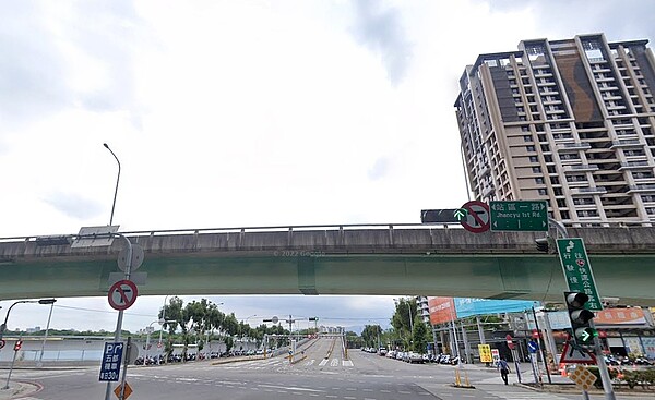 今年4月台中建照量以烏日區核發量最大，主要受大華建設於新高鐵段31地號推出量體高達1,153戶推案所致。圖／google map