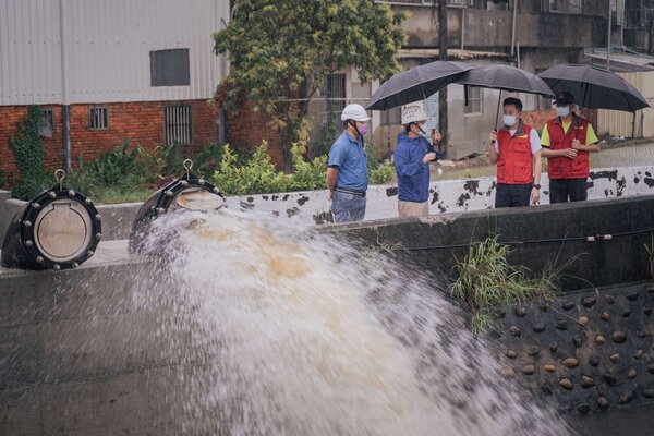 竹市推「治水三支箭」 ，建置區域排水、動力抽水、智慧防汛系統。圖／新竹市政府提供