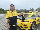 阿娘喂！　金門辦首場賽車　「廖老大」現身粉絲瘋狂