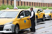 計程車每輛補助5千元防疫加清消費用　7月一次性撥付