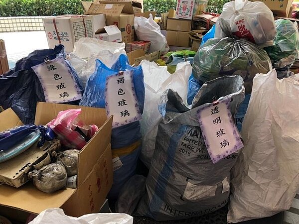 三民里會定期舉辦「幸福有里」的活動，以鼓勵里民確實做好資源回收分類。圖／取自謝翠鈴臉書
