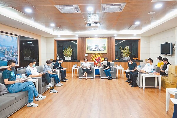 高市府採購富樂新冠肺炎快篩試劑出包,高市議會議會程序委員會決定21日召開臨時會舉行「高雄市新冠肺炎快篩試劑採購及防疫作為」專案報告。(高市議會提供/柯宗緯高雄傳真)