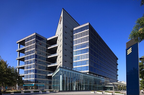 Google、Amazon、Sony等國際大企業進駐遠東通訊園區,微軟也將在板橋設立據點。圖/日勝生提供