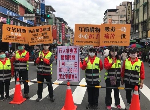 建國市場封街三天賣年貨。圖／蘇高雪嬌提供