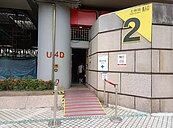 士林TOD工程竟圍住捷運無障礙坡道　北捷昨漏夜補救