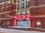 趁中控鎖打開　殺人未遂少年犯法院前逃跑