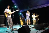 獨立樂團浪漫潮境嗨翻　基隆城博風光語海音樂會很環保