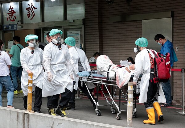 南投本土個案新增1254例。示意圖,非染疫當事人及處置醫院。圖/聯合報系資料照