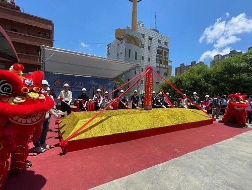 「福山安居」社會住宅開工動土,將提供220戶社宅單元,預計114年底完工。圖/記者徐如宜/攝影
