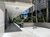 高雄氣象站測得38.5度高溫　午後將有大雨