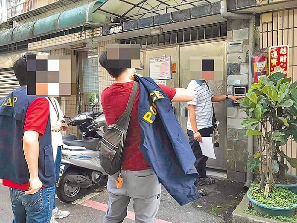 新北市觀旅局成立日租小組稽查違規業者，累計7年來裁罰128件，罰鍰達1264萬。（新北市觀旅局提供／葉德正新北傳真）