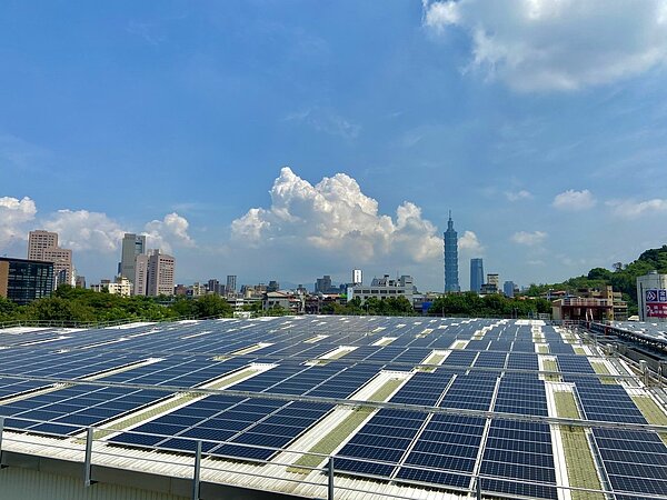 太陽能裝置容量恐連續4年無法達標。示意圖/北市產業發展局提供