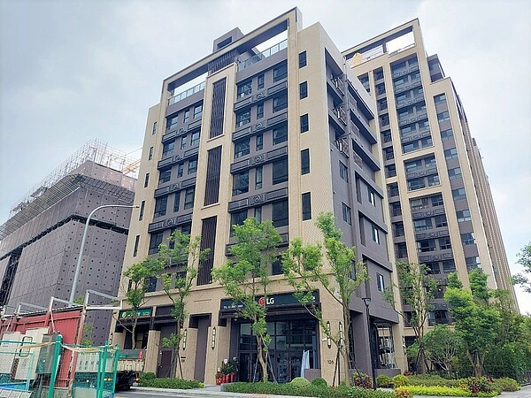 社宅採「輪候制」可行?新北住都中心揭優缺點 永和中正橋、板橋永翠、新店斯馨1號、新店斯馨2號、新店央北、土城明德...等6處社宅,將在今年7/11至7/29開放申請,六處社宅總計釋出136戶,優先戶租金最低7,400元起。圖/新北住都中心