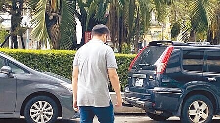 柔道教練何聰樂等重摔7歲黃童致死,一審判9年。黃父怒稱:太輕了!要一命賠一命。(陳淑芬攝)