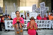 中市府拆地爆衝突　居民抗議請出土地公婆