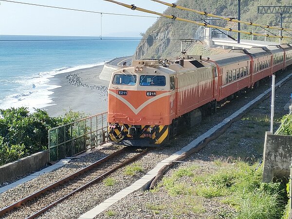 全台最美「多良車站」16年前因成本考量台鐵裁撤,原縣府與台鐵運作復站計畫,預計今年有望復站。不過,因後續維管及招商經營雙方未達成共識,復站計畫「胎死腹中」。記者尤聰光/攝影