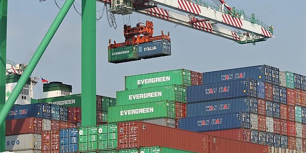 6月出口規模上看423億美元,有望創歷年單月次高、歷年最強6月的紀錄。圖/中時報系資料照