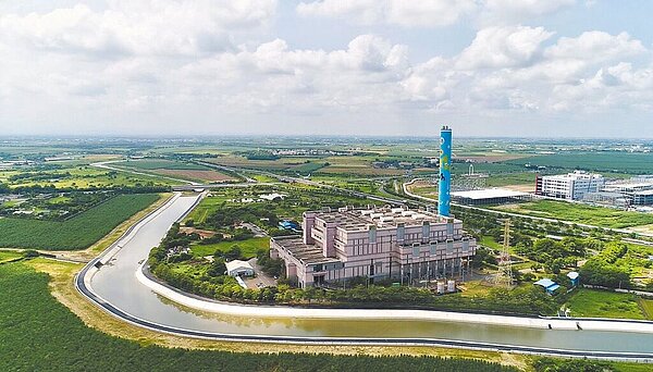 嘉義縣鹿草焚化廠是全台首例RTO促參整建的案例，導入先進的焚化技術，增加垃圾調度彈性，未來將逐步轉型升級成循環暨教育園區。（嘉義縣政府提供／呂妍庭嘉義傳真）