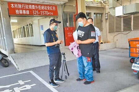 桃園蘆竹8歲女童打BNT身亡,4日解剖,女童父情緒低落只想找真相。(蔡依珍攝)