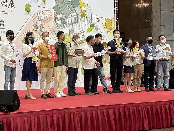 台北市推出「老房子文化運動」盼達到文化資產保存與活化再利用,觀傳局舉辦「台北老房子生活─與你蕉朋友」特展展出計畫成果。記者潘才鉉/攝影