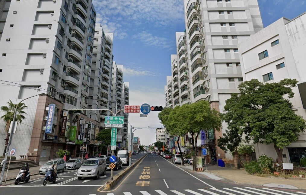 撐不住!1數據公布「2縣市」走下坡 他點名「這幾區」賣壓大 一名論及婚嫁的情侶在台南成大附近看房,發現同個社區1年竟貴了1~200萬元。圖中建物與本新聞無關。圖/翻攝自Google Maps