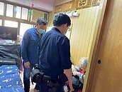 新忠里里長邱文龍　帶領守望相助隊維護社區安全、關懷協助弱勢