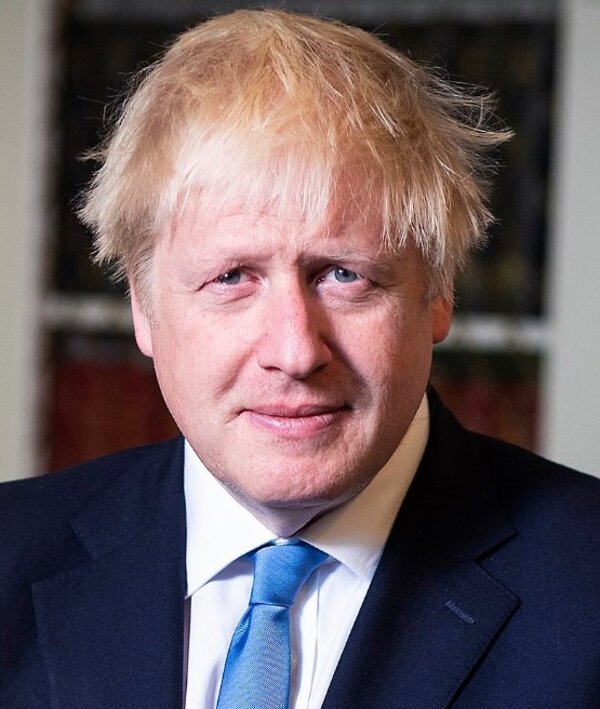 英國首相強森當地時間7日發表演說，宣布辭去保守黨黨魁一職，但會續任首相至保守黨選出新黨魁為止。圖／維基百科