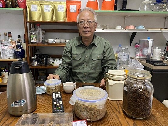 邁向國際化的社區,復華里里長黃展輝營造全台唯一咖啡主題公園。圖/鄭曉雯攝