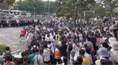 河南村鎮銀行3千儲戶集結抗議　領不到錢遭暴打