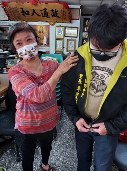 媽媽也屬銀髮族群。圖/易小滿攝