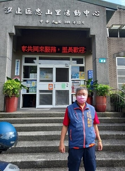 里長吳國全給自己打上不錯的考績。圖／易小滿攝



